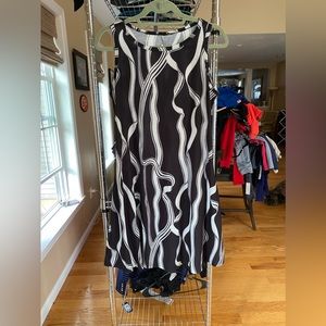 Black and white beach cover up